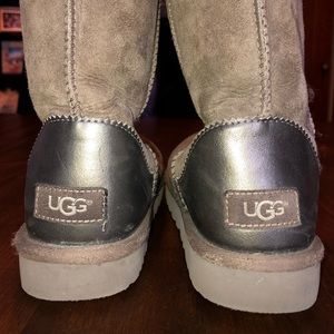 UGG Classic Short II Metallic Slate Boots